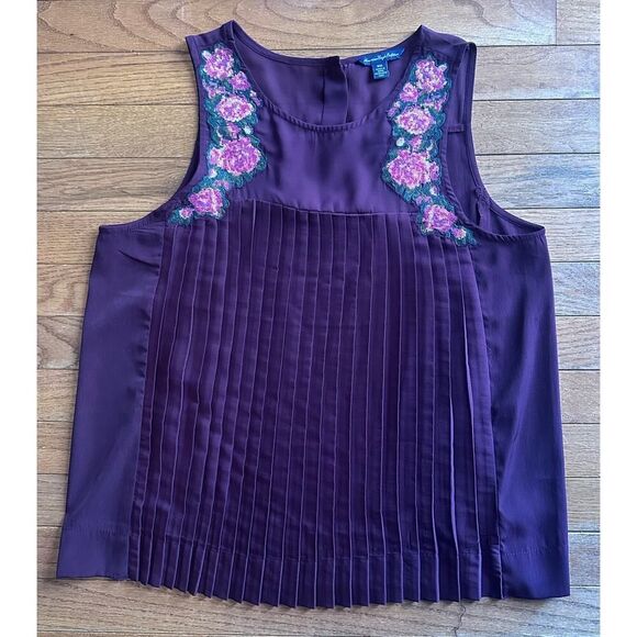 American Eagle Vintage Tank Pleated Embroidered Size Medium - Picture 3 of 10
